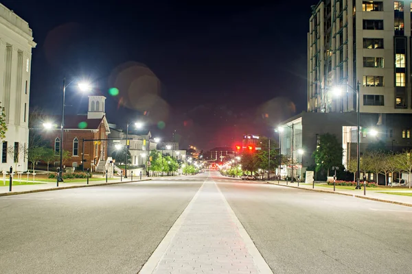 Montgomery alabam downtown w porze nocnej — Zdjęcie stockowe