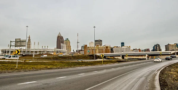 Cleveland ohio şehir manzarası gündüz — Stok fotoğraf