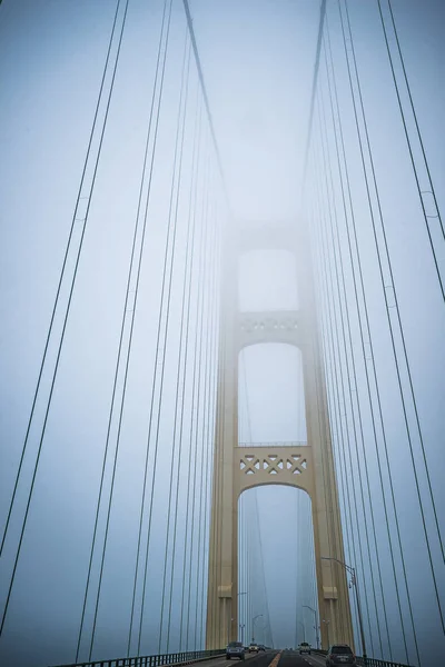 Escenas de invierno cerca del puente de Mackinac y la ciudad de Mackinsw Michigan — Foto de Stock