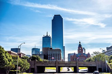 şehir merkezinde dallas texas şehir manzarası ve çevresi