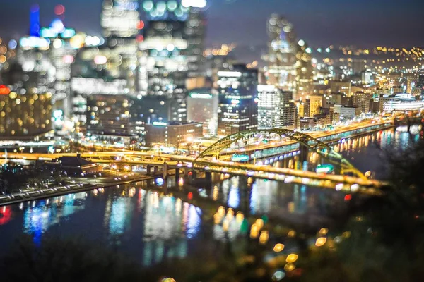 Pittsburgh pennsylvania acciaio città skyline scene mattina presto — Foto Stock