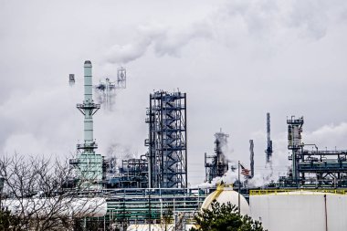 petrol rafineri kimya fabrikası detroit michigan yakınlarında