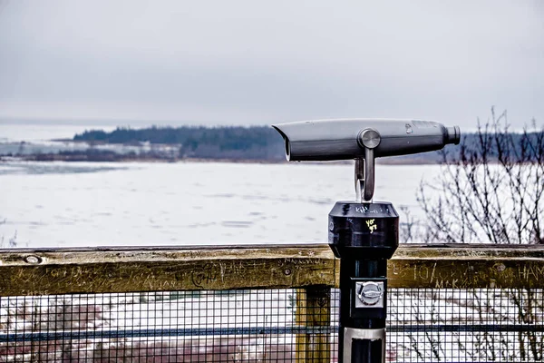 Escenas de invierno congeladas en grandes lagos —  Fotos de Stock