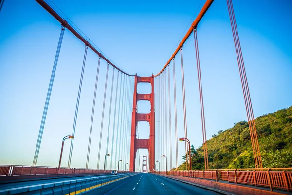 Golden Gate Bridge la mattina presto a San Francisco California — Foto Stock