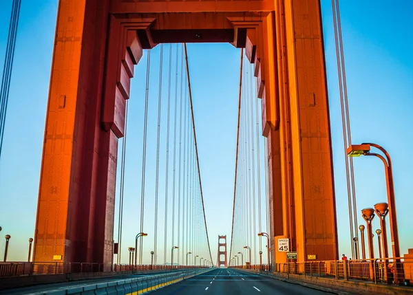 Golden gate bridge early morning in san francisco california — Stock Photo, Image