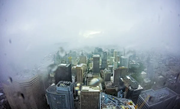 Bewolkte en regenachtige dag in seattle washington — Stockfoto