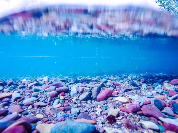 Lago McDonald nel parco nazionale dei ghiacciai Montanaa — Foto Stock