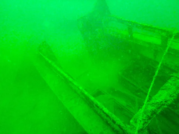 Undervannsbåtvrak i den lokale sjøen – stockfoto
