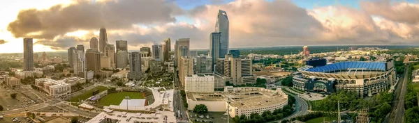 Charlotte carolina do norte skyline cidade — Fotografia de Stock