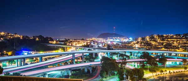 San francisco california paisaje urbano horizonte por la noche — Foto de Stock
