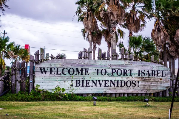 Willkommen bei port isabel texas sign — Stockfoto