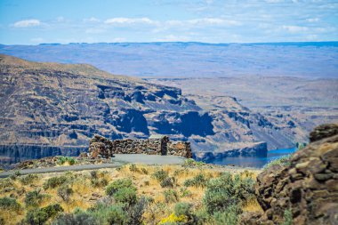  Wanapum Gölü Kolombiya Nehir yaban atları anıt kanyonlar