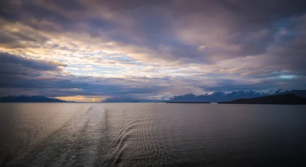 Barro bahía alaska puesta de sol en verano — Foto de Stock