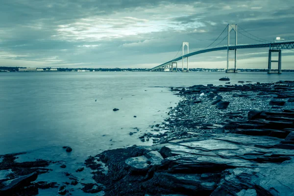 Newport bridge at sunset with dramatic sky — Stock Photo, Image