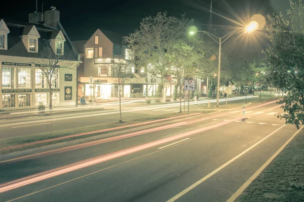 De straten van de stad van Newport rhode island in de avond — Stockfoto