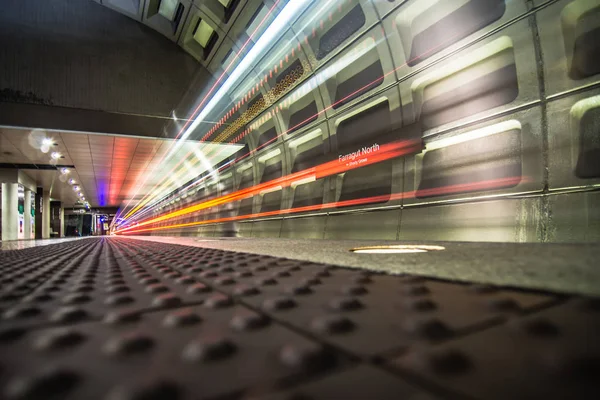 Washington dc metro subway long exposure — Stock Photo, Image