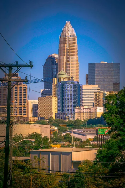 Alba del mattino presto sopra charlotte grattacieli North Carolina — Foto Stock