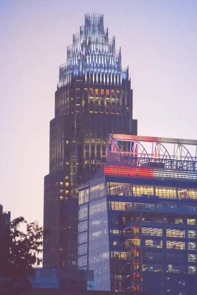 Vroege ochtend zonsopgang boven charlotte north carolina wolkenkrabbers — Stockfoto