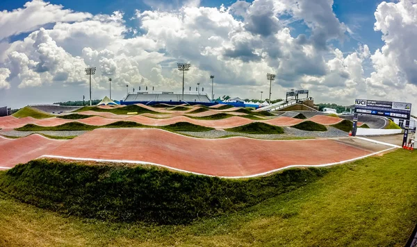 Niveau pro bmx cours de compétition cycliste — Photo