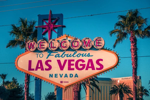Las Vegas Welkom Bord Met Vegas Strip Achtergrond — Stockfoto