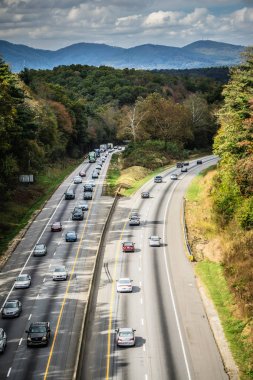 Kuzey Carolina blue ridge PA i-40 karayolu havadan görünümü