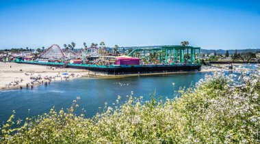 Santa cruz california plaj ve kıyı şeridi bahar