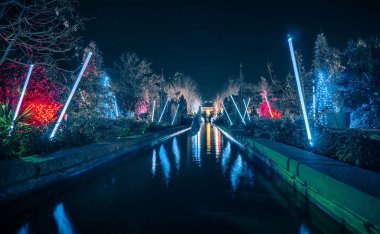 Noel sezon decorationsafter günbatımı Gardens