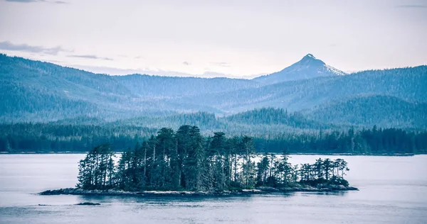 Hermoso paisaje en las montañas Alaska — Foto de Stock