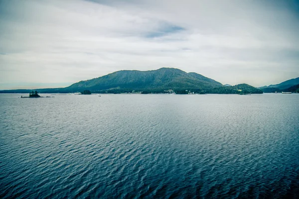 Hermoso paisaje en las montañas Alaska — Foto de Stock