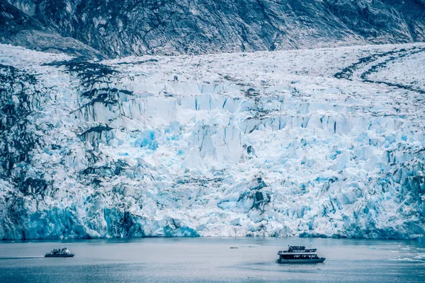 Sawyer Glacier at Tracy Arm Fjord in alaska panhandle — Stock Photo, Image