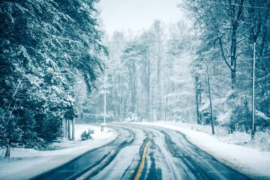 tehlikeli kaygan ve buzlu yol koşulları