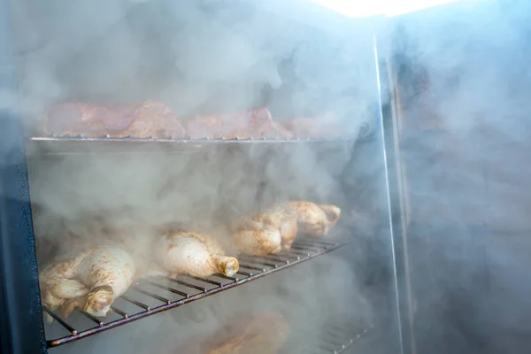 Smoke and vapor coming out of electric smoker — Stock Photo, Image