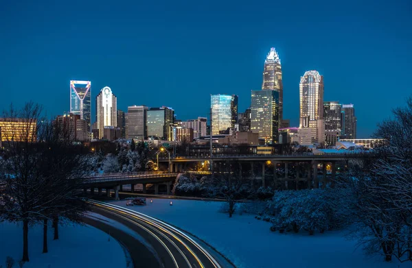 Cenário de inverno raro em torno de charlotte carolina do norte — Fotografia de Stock