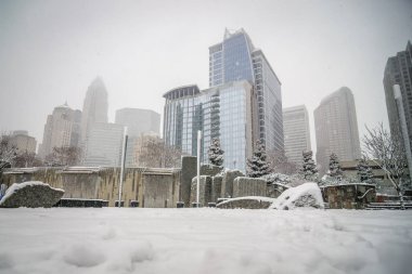 charlotte şehir sokaklarını Kuzey Carolina'da çevresinde nadir Kışlıklar mix