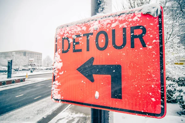 Rara mezcla invernal alrededor de las calles de Charlotte City en Carolina del Norte — Foto de Stock