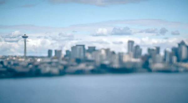 포트의 시애틀 및 교각 및 주변 화창한 날에 — 스톡 사진