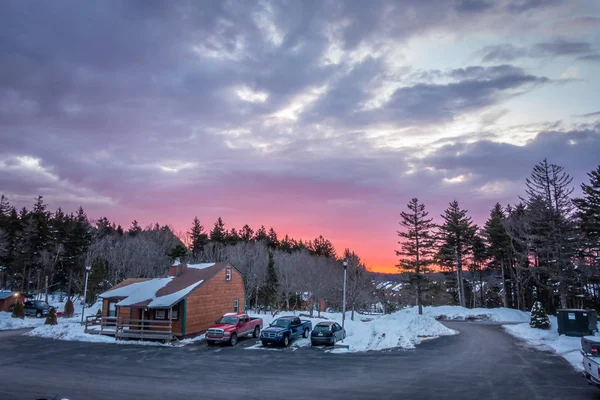 Beautiful sunrise over horizon on snowshoe mountain west virgini — Stock Photo, Image