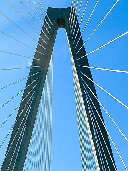 Vid cooper river bridge - charleston, south carolina — Stockfoto