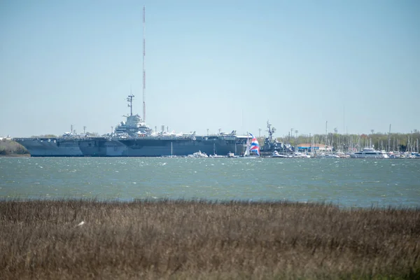 USS Yorktown v Charlestonu v Jižní Karolíně — Stock fotografie