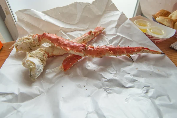 Szuper finom finom alaszkai crab láb-tábla — Stock Fotó