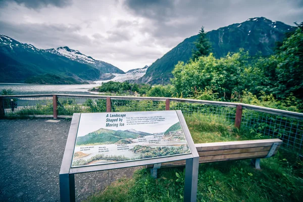 Paisagem em torno do parque glaciar mendenhall em juneau alaska — Fotografia de Stock