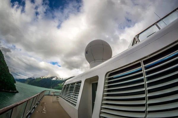 Schöne alaskan kreuzfahrtschiffslandschaft — Stockfoto