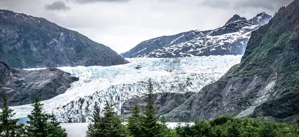 Vista panoramica del ghiacciaio Mendenhall Juneau Alaska — Foto Stock