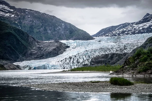 Vista panoramica del ghiacciaio Mendenhall Juneau Alaska — Foto Stock