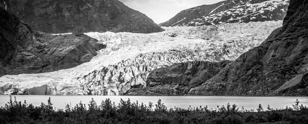 Panoramatický pohled z Aljašky Juneau Mendenhall ledovec — Stock fotografie