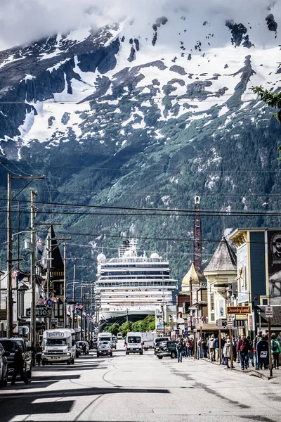 Skagway Аляска в июне, США северный город рядом с Канадой — стоковое фото