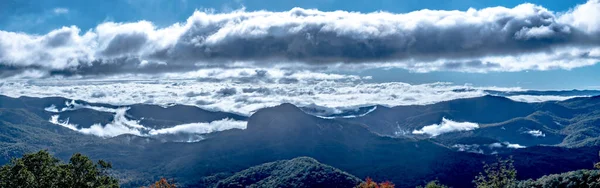 青い尾根公園のアパラチン山の秋の季節 — ストック写真