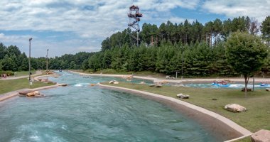 Charlotte North Carolina 'daki Natinal Whitewater Merkezi.