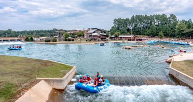 Charlotte North Carolina 'daki Natinal Whitewater Merkezi.