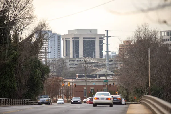 Ηλιοβασίλεμα Και Συννεφιά Πάνω Από Charlotte Cityscape — Φωτογραφία Αρχείου